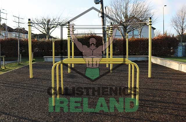 Esker South calisthenics park in Lucan, West Dublin featuring outdoor bars and bodyweight training equipment for all fitness levels