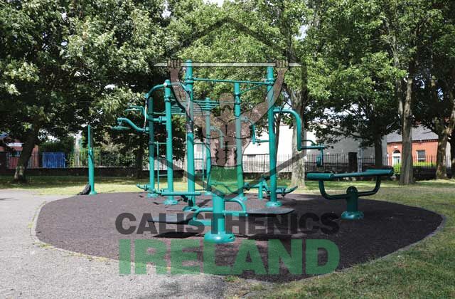 Outdoor gym in Phibsborough, Dublin, featuring bodyweight fitness equipment for calisthenics and functional training