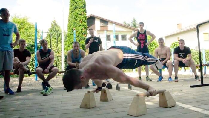 street workout planche training